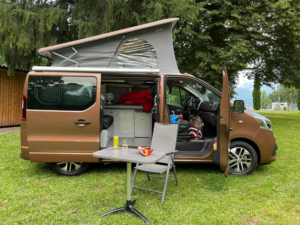 RENAULT TRAFFIC SPACE NOMAD open 2